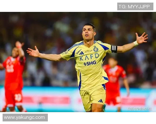 足球明星效力的俱乐部揭秘各大球队背后的传奇球员故事