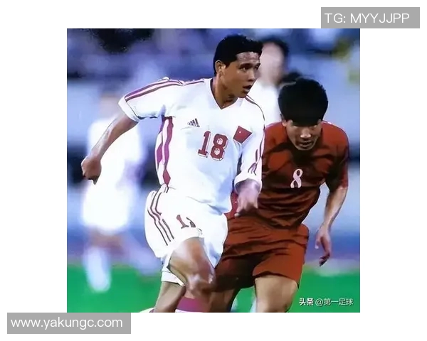 足球明星携手少年实现梦想点燃激情与希望的故事